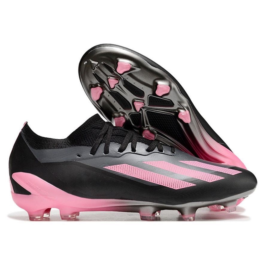 Chaussures de foot Nike et Adidas