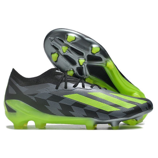 Chaussures de foot Nike et Adidas